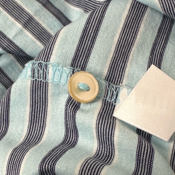 Peter Millar Men’s Large 100% cotton quality golf polo, gently used. Blue stripe - Picture 11 of 11